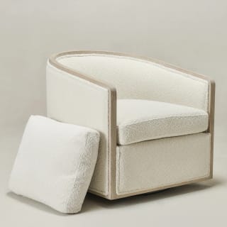 WHITE photo 7